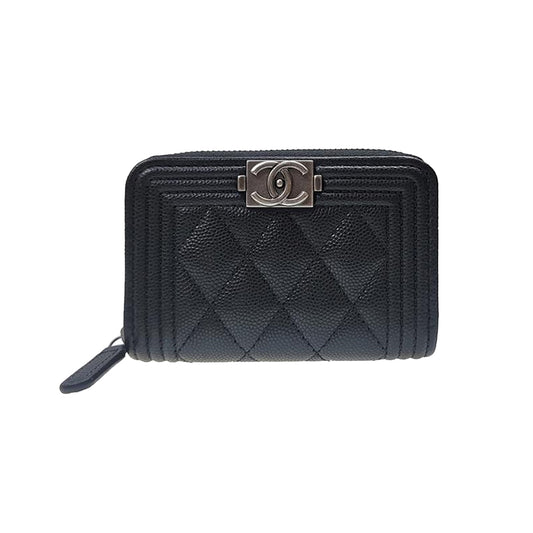 샤넬 보이 지퍼 동전 지갑 캐비어 그레인드 카프스킨 & 루테늄 메탈 블랙